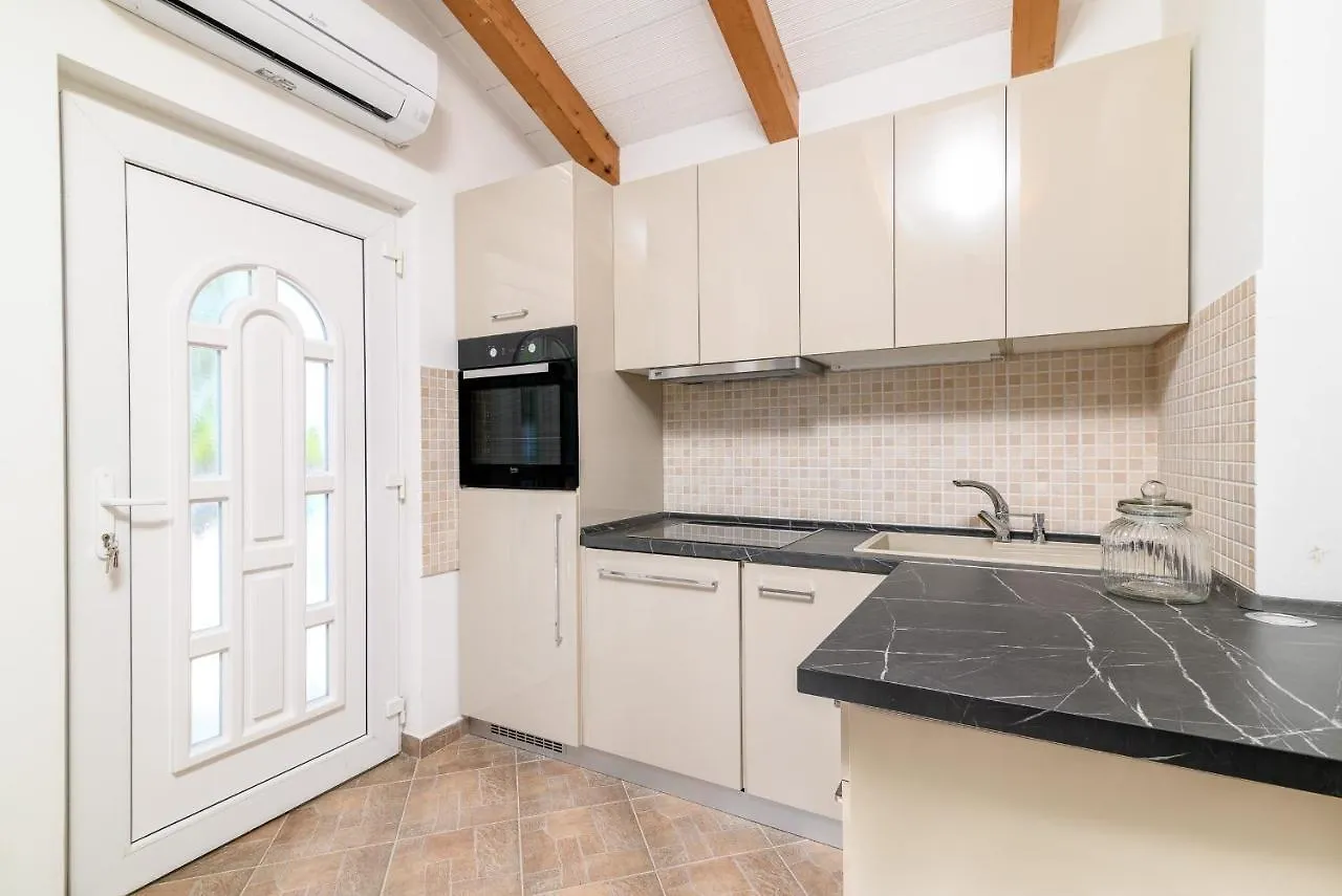 Ferienhaus Biskupije Veronika Marija Medulin Holiday home